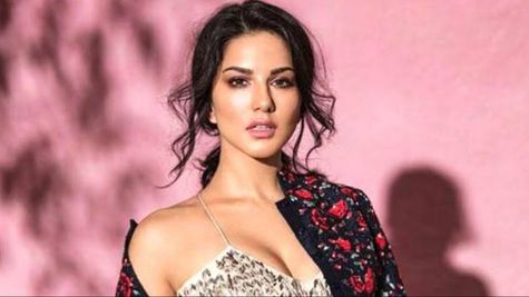 'പോൺ ഇൻഡസ്ട്രി മുതൽ ബോളിവുഡ് വരെ ഭരിച്ച സണ്ണി', ഇന്ന് ജീവകാരുണ്യ പ്രവർത്തക: സമ്പാദ്യം അറിയാമോ?