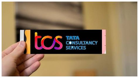 లేఆఫ్స్ తర్వాత మరో షాక్: TCS హైక్‌లు, సీనియర్ హైరింగ్‌ నియామకాలకు బ్రేక్!