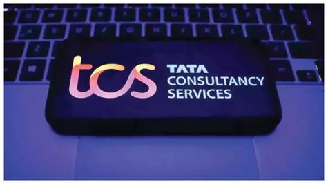 TCS కి బిగ్ షాక్..12 వేల ఉద్యోగాల తొలగింపుపై విచారణకు సిద్ధమైన కేంద్రం