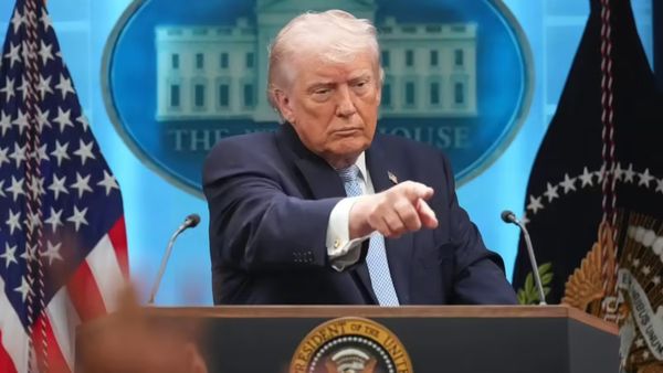 US-Iran Ceasefire :  मुनीर ने ऐसा क्या किया की, Trump ने किया Ceasefire का ऐलान जाने क्या है वजह?