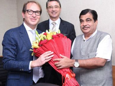 भारत में निवेश का यही है सही समय: गडकरी