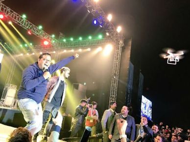 पेटीएम के जरिए हुआ 2,000,000,000 रुपए का लेन-देन, खुशी में झूमें CEO, देखें वीडियो