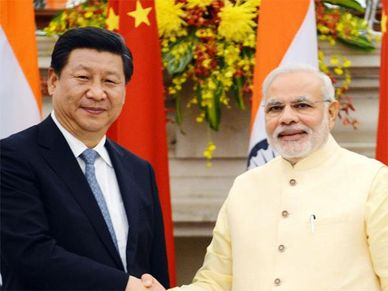 डोकलाम विवाद के चलते चीनी कर्मचारी छोड़ रहे हैं भारत