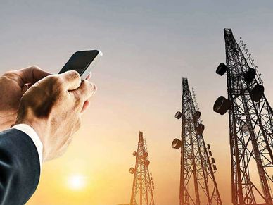 Jio को कड़ी टक्कर देने की तैयारी में ये कंपनी, जुटा रही 25 हजार करोड़ रुपये