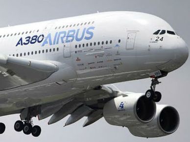 दुनिया का सबसे बड़ा वाणिज्यिक विमान एयरबस का A380 एक वाणिज्यिक फ्लॉप