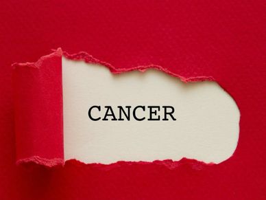 Cancer की दवाएं होंगी सस्ती, जानें क्या है LIC कैंसर कवर पॉलिसी