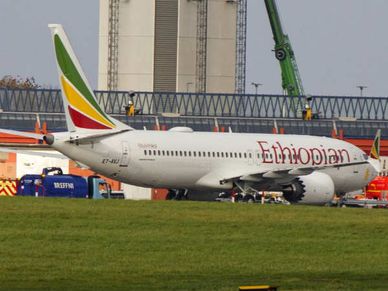 हवाई दुर्घटना के बाद निशाने पर Boeing, सुरक्षा कारणों से मैक्स 8 मॉडल पर लगी रोक 