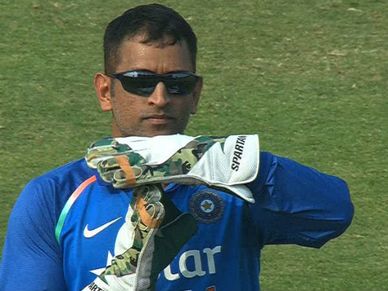 MS Dhoni 40 करोड़ रुपये की धोखाधड़ी का शिकार, पहुंचे कोर्ट 
