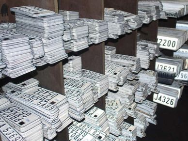 हाई सिक्योरिटी नंबर प्लेट के साथ मिलेंगी नई गाड़ियां