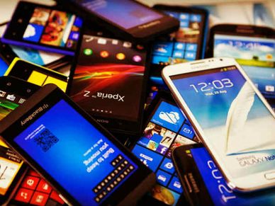 पुराना Mobile बेचने में रखें ये सावधानी, नहीं तो लुटना तय 
