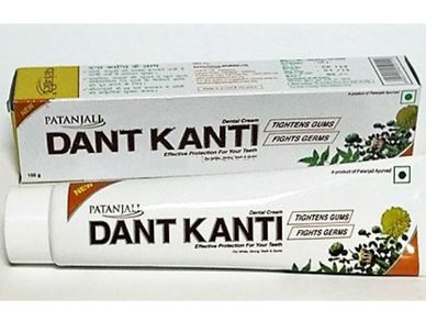 Patanjali के  दंतकांत‍ि की चमक ने कोलगेट- HUL का धंधा मंदा किया 