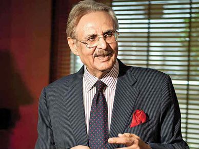जानिए कौन थे वाई सी देवेश्वर,जिन्होंने पाक में जन्मे लिया और भारत में गाड़े झंडे 