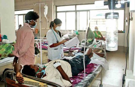 इलाज : सरकारी से 7 गुना ज्यादा पैसा वसूल रहे निजी अस्पताल
