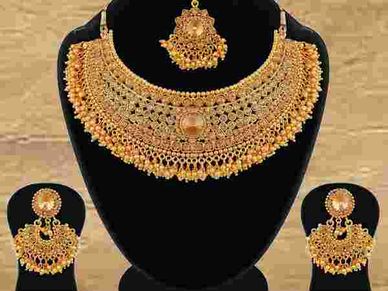 सोने की कीमत में 8 रुपये की तेजी, चेक करें चांदी का रेट 
