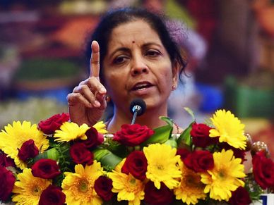 FM : बिजली वितरण में निजीकरण को बढ़ावा, जानिए योजना