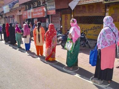 खुशखबरी : जनधन अकाउंट में फिर से आ गया पैसा, आज से निकालें 