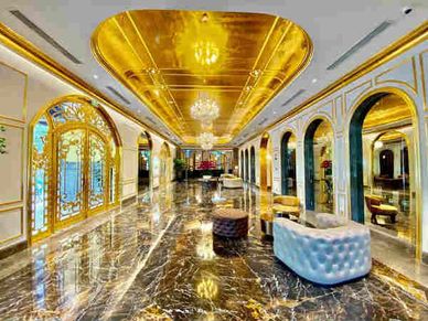  Gold में बना है पूरा होटल, चम्मच से लेकर बाथटब तक हर चीज है सुनहरी