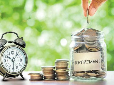 SBI स्पेशल एफडी या LIC पेंशन स्कीम : क्या है आपके फ्यूचर के लिए बेस्ट, जानिए