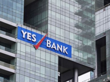 Yes Bank : फेस्टिव सीजन में खरीदारी पर मिलेंगे कई फायदे, स्मार्टफोन और TV जीतने का भी मौका