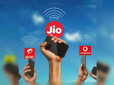 जानिए देश में Mobile फोन ग्राहकों की स्थिति, किसके घटे और किसके बढ़े