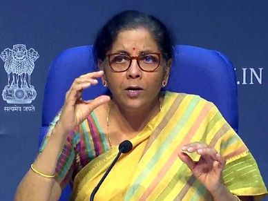 Economic Survey : क्रेडिट रेटिंग एजेंसियों पर उतारा गुस्सा 