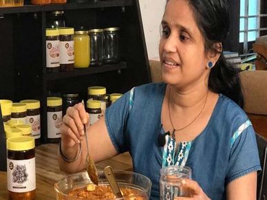 घरेलू अचार और घी से कमा रही लाखों रु, आप भी कर सकते हैं कमाई