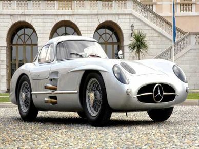 रिकॉर्ड : 1955 की Mercedes-Benz कार हुई नीलाम, 1100 करोड़ रु लगी बोली