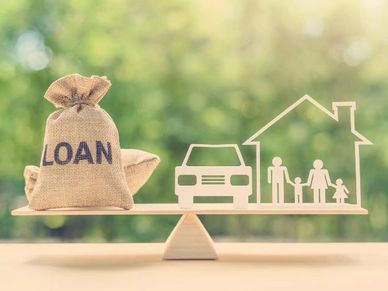 Loan की मांग बढ़ रही, पर बैकों के पास है पैसा कम, इससे आपको हो सकता है फायदा