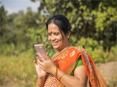 गजब : महिला हैं तो Free मिलेगा मोबाइल फोन, जानिए कहां लांच हुई स्कीम