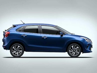 इस सस्ती Car के दीवाने हुए लोग, बिक्री में बना डाला रिकॉर्ड, चेक करें कीमत