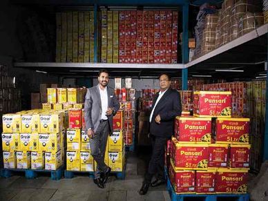 Success Story : पहले थी किराने की दुकान, एक आइडिया आया और बना ली 1000 करोड़ रु कंपनी