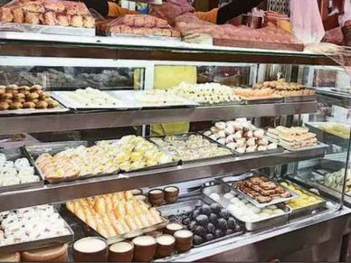 Reliance Retail : गजब का बिजनेस आइडिया, अब बेचेगी मिठाई