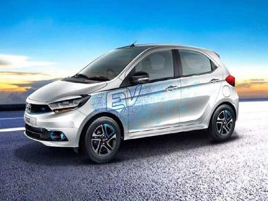 बड़ा ऐलान : EV खरीदने वालों को नहीं देना होगा रोड टैक्स और रजिस्ट्रेशन फीस