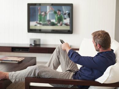 आधी कीमत में Smart TV लेने का मौका, जानिए कहां से