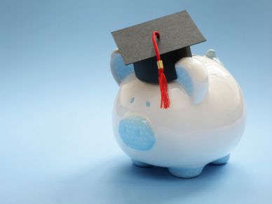 धीरूभाई अंबानी की 90वीं जयंती पर Reliance ने किया Scholarship का ऐलान, छात्रों को मिलेंगे 6 लाख रु तक