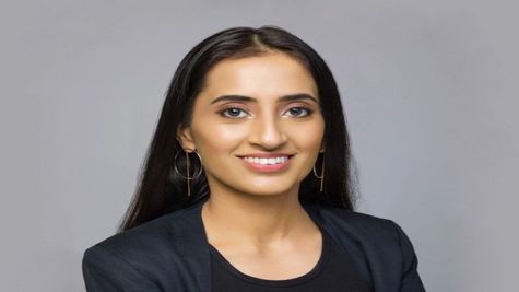 Success Story : करोड़ों रु की जॉब छोड़ी, आज हर महीने आते हैं करोड़ों