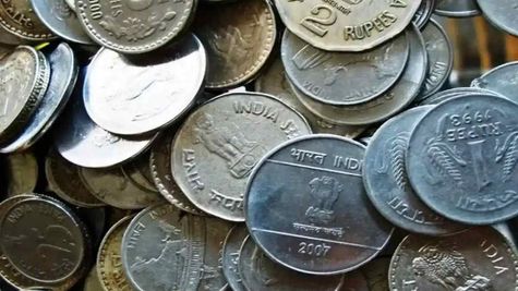 RBI : सिक्कों के लिए लगेंगी QR वेंडिंग मशीनें, विदेशी कर सकेंगे UPI का इस्तेमाल, जानिए बाकी बड़े ऐलान