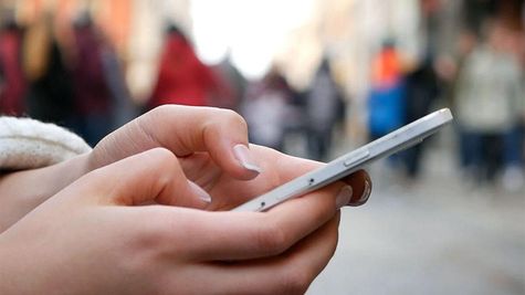 Vi लाया कमाल का ऑफर, मिलेगा 2400 रु का Free रिचार्ज   