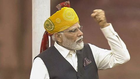 Modi सरकार जल्द घटा सकती है पेट्रोल के रेट, जानिए क्यों   