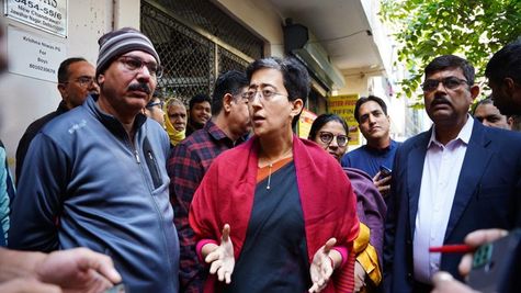 दिल्ली में 26 जनवरी तक सड़कों की बदल जाएगी सूरत, आतिशी मार्लेना ने अधिकारियों को दिए निर्देश