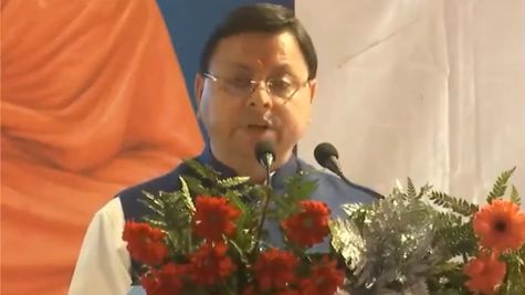 उत्तराखंड: CM धामी ने कर्मचारियों को दिया बड़ा गिफ्ट, पूरे सेवाकाल में एक बार प्रमोशन के मानकों में दी छूट