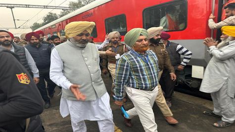 Punjab News: आप सरकार की गारंटियों को लेकर बोले वित्त मंत्री चीमा, कहा-'सभी गारंटियां पूरी की जाएगी'