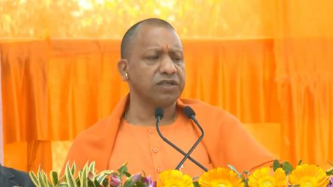 उत्तर प्रदेश: पौधरोपण से किसानों को जोड़ेगी योगी सरकार, बेचने पर होगी अच्छी कमाई