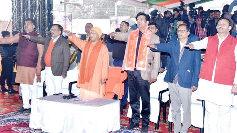 योगी सरकार ने अपनी इन योजनाओं से बदल दी यूपी की तस्वीर, लोगों को मिला जबरदस्त लाभ, हुए सशक्त 