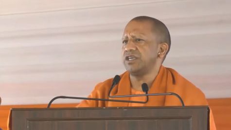 UP News: योगी सरकार की योजनाओं से हर क्षेत्र का हो रहा विकास, 9.7 प्रतिशत घटी युवा बेरोजगारी दर  