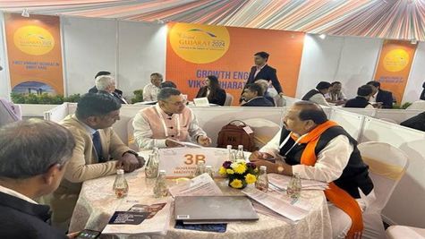 MP News: एमपी का प्रतिनिधिमंडल वाइब्रेंट गुजरात ग्लोबल समिट में हुआ शामिल, निवेशकों के समक्ष किया प्रदर्शन 