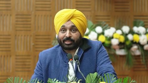 पंजाब: गुरु गोबिंद सिंह के प्रकाश पर्व अवसर पर मुख्यमंत्री भगवंत मान ने 461 युवाओं को सौंपे नियुक्ति पत्र 