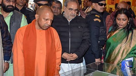योगी सरकार 100 से पुराने मंदिरों के जीर्णोद्धार के लिए लाने जा रही है नई नीति