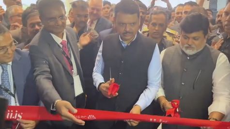 'महाराष्ट्र को 1 ट्रिलिनय डॉलर की अर्थव्यवस्था बनाने में...', देवेंद्र फडणवीस ने IIJS सिग्नेचर का किया उद्घाटन
