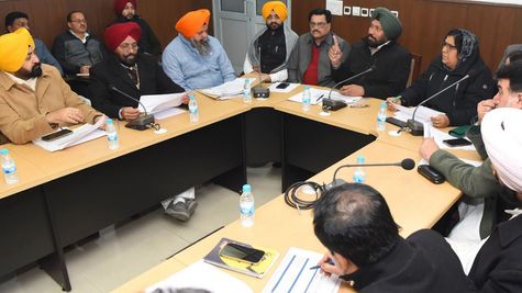 पंजाब: बलकार सिंह ने अनयूज्ड फंड का उपयोग विकास कार्यों में करने के दिए निर्देश, अधिकारियों संग की बैठक